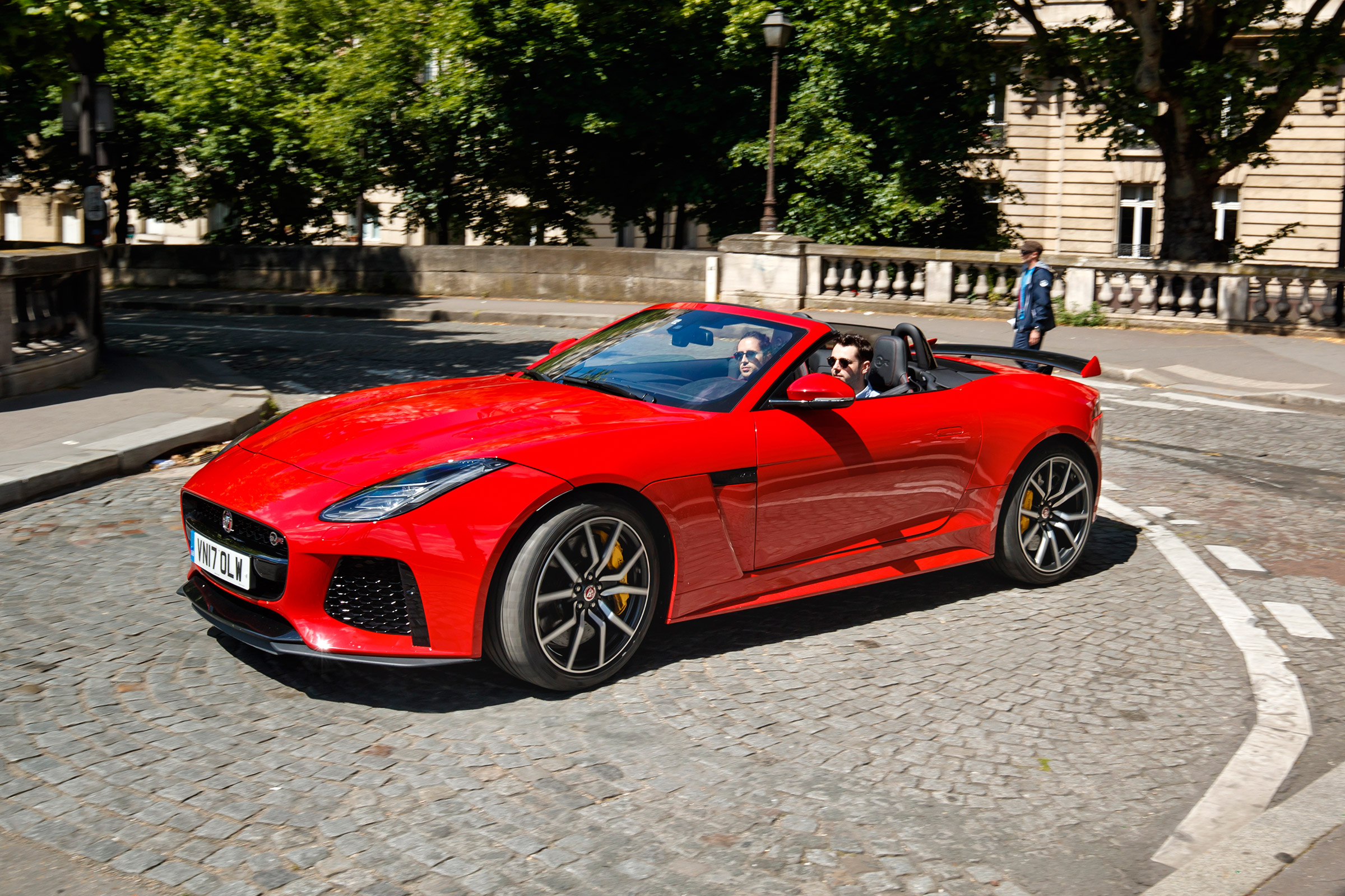 Jaguar F-Type SVR Convertible - front cornering