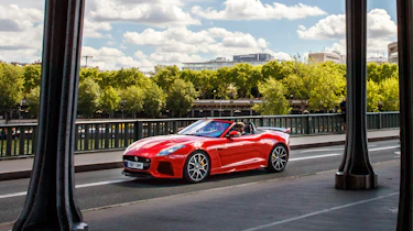 Jaguar F-Type SVR Convertible - front tracking