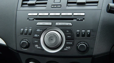 Used Mazda 3 - centre console