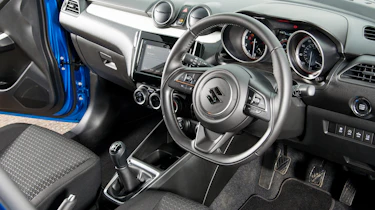 Suzuki Swift Allgrip - interior