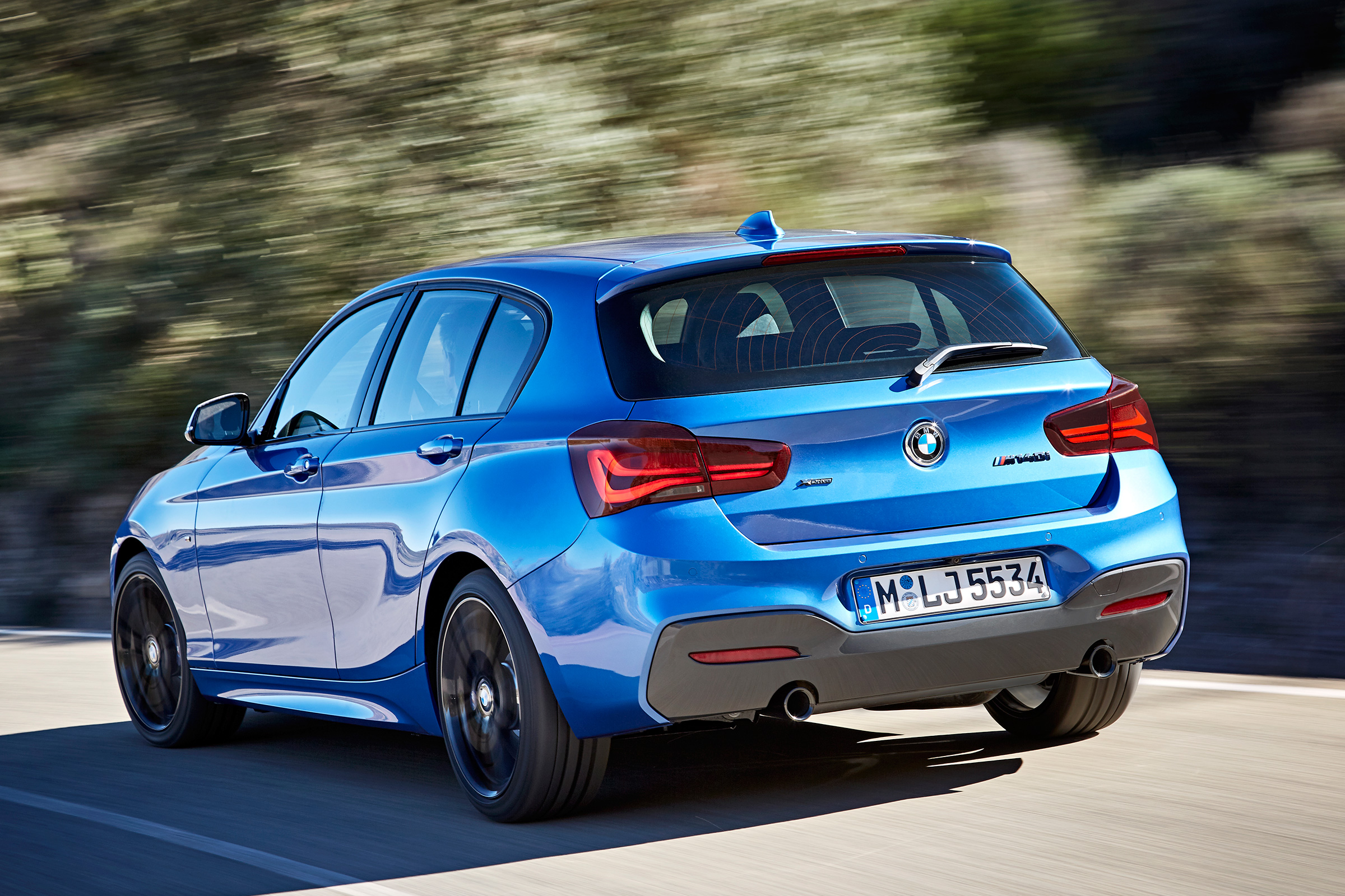 2017 BMW 1 Series upgrades rear quarter