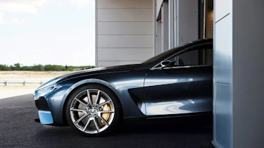 BMW Concept 8 Series - garage