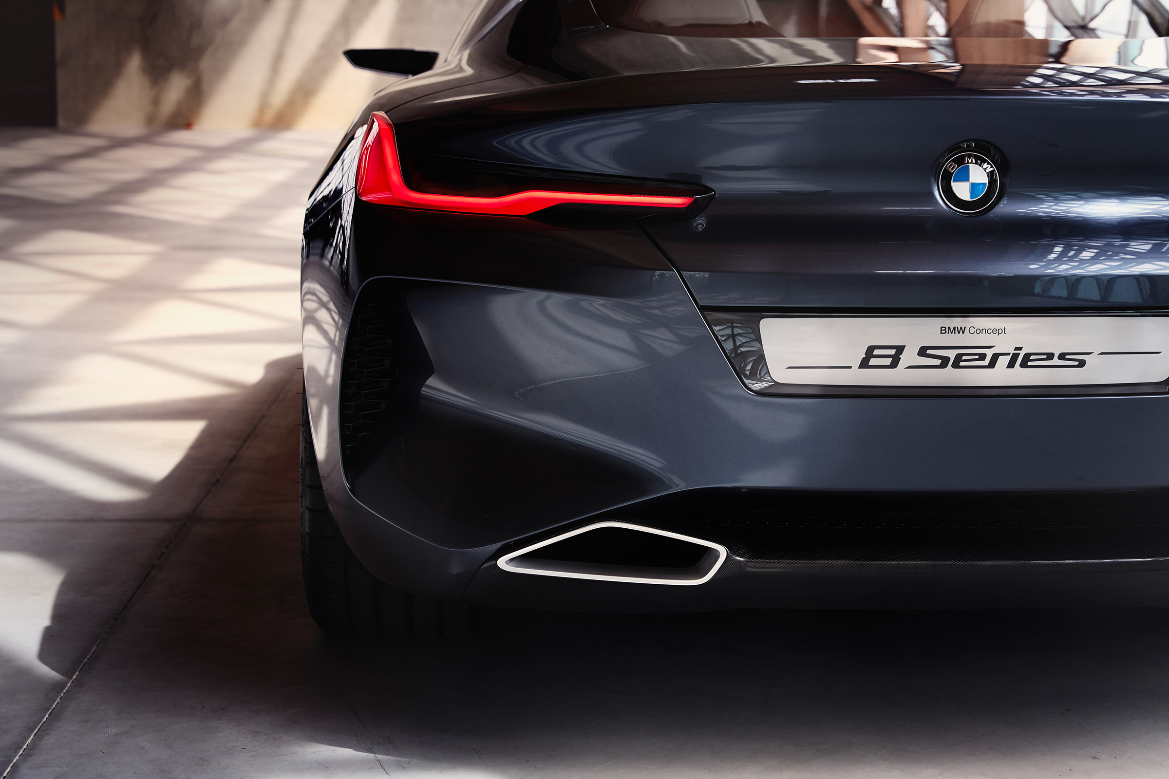 BMW Concept 8 Series - exhaust