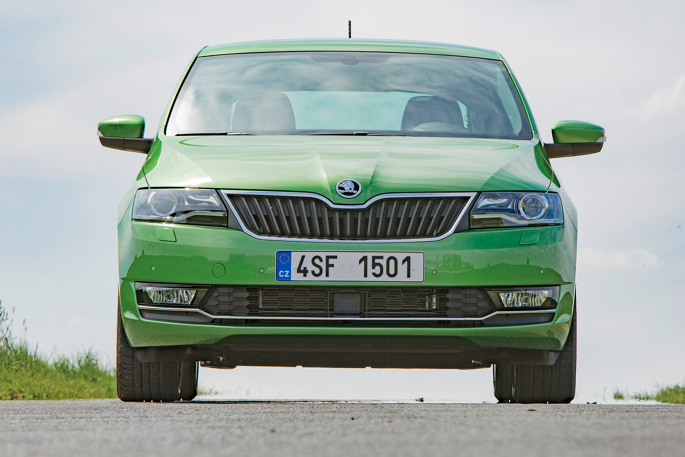 Skoda Rapid - full front static