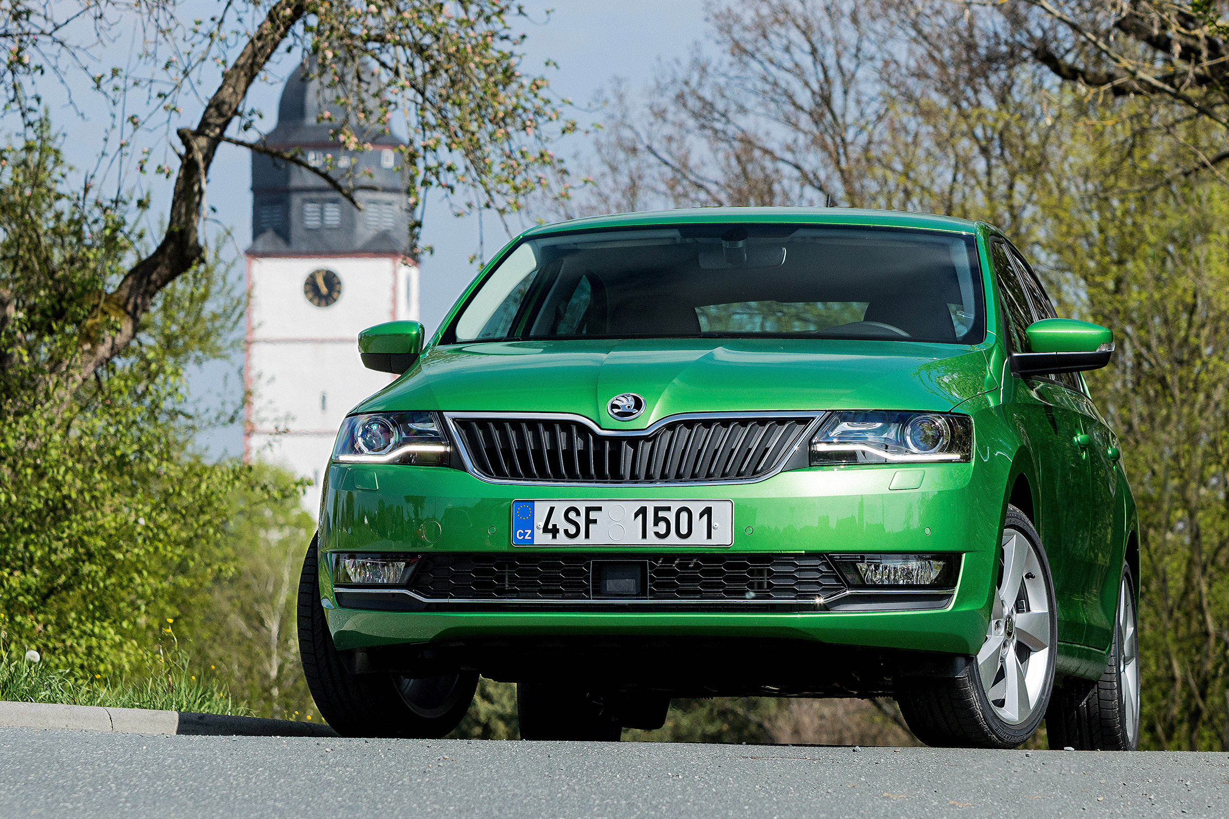 Skoda Rapid - front static scenic