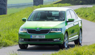 Skoda Rapid - front cornering