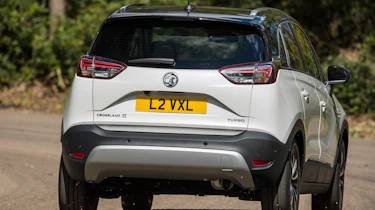 Vauxhall Crossland X - rear