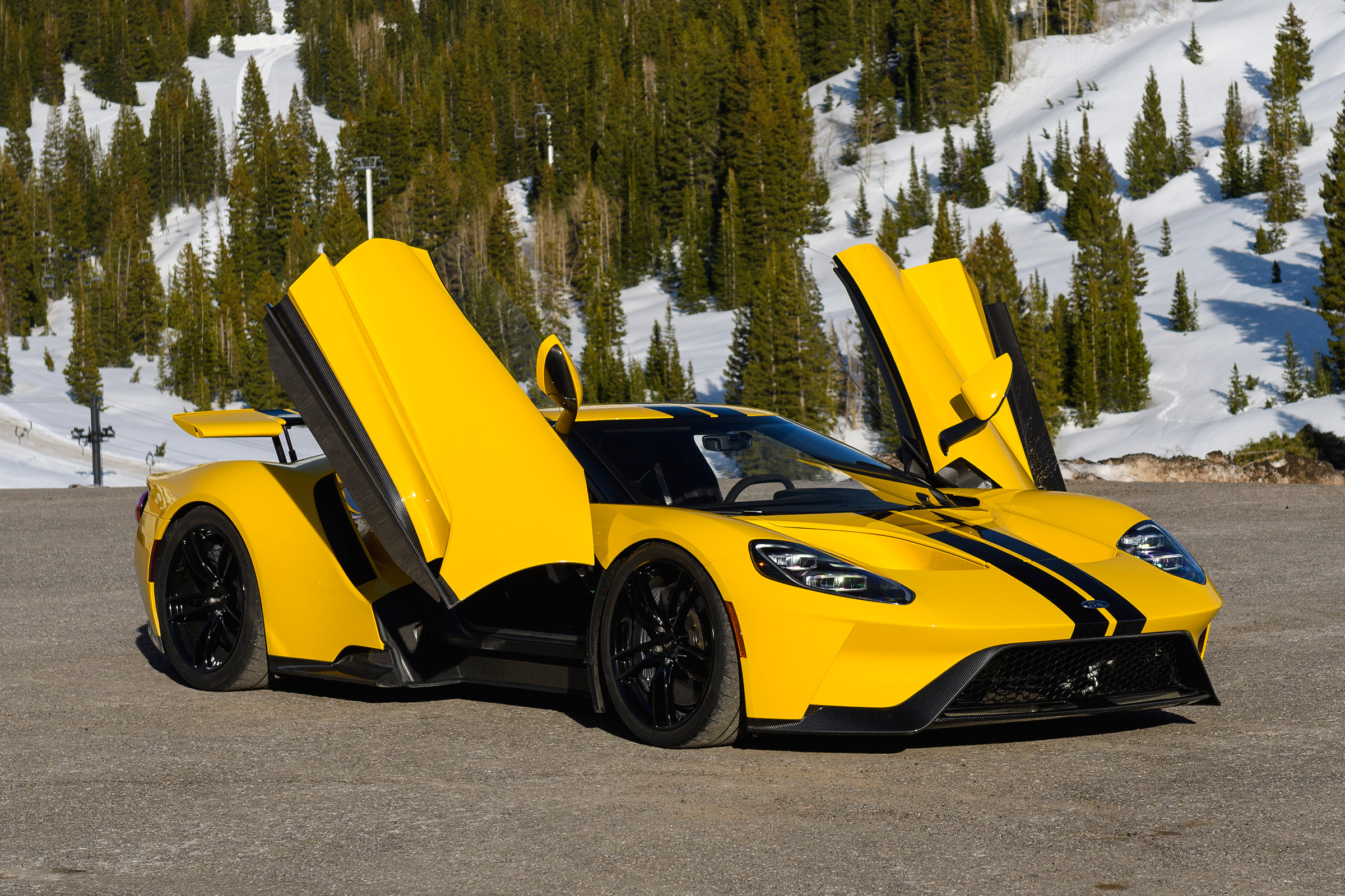 Ford GT - front static doors open