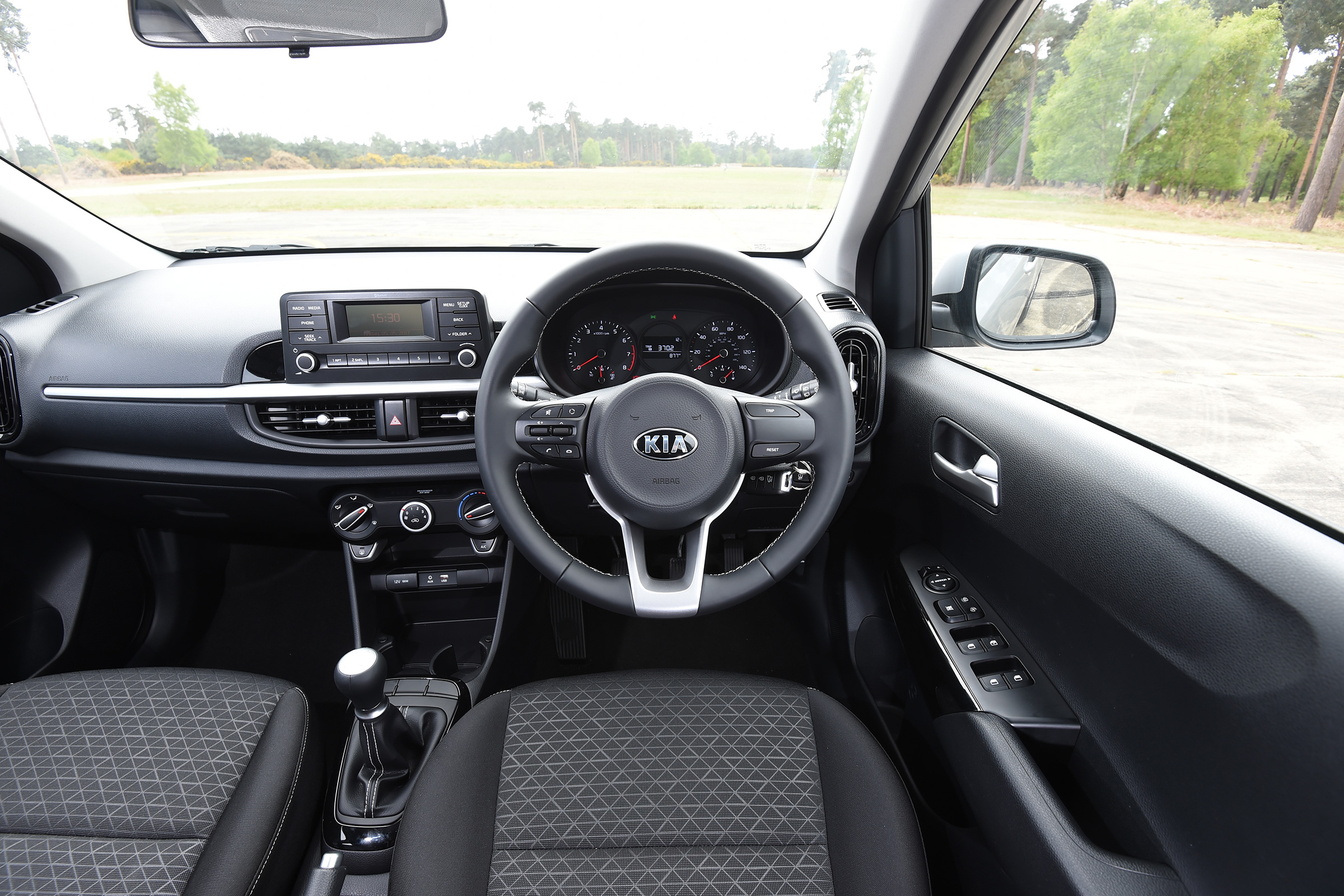 Kia Picanto vs Volkswagen up! vs Hyundai i10