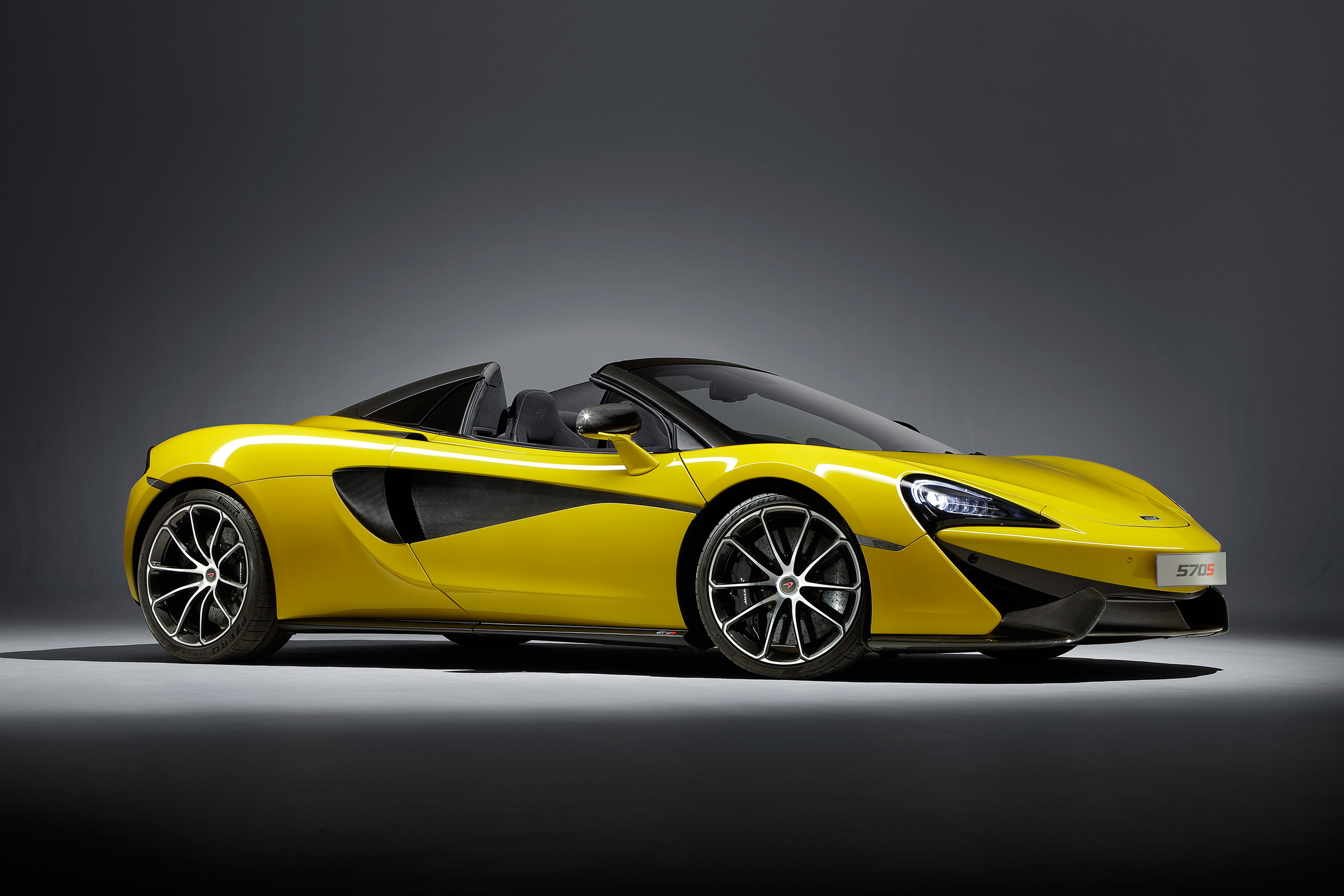 McLaren 570S Spider - front