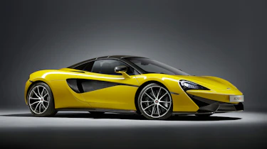 McLaren 570S Spider - front roof closed