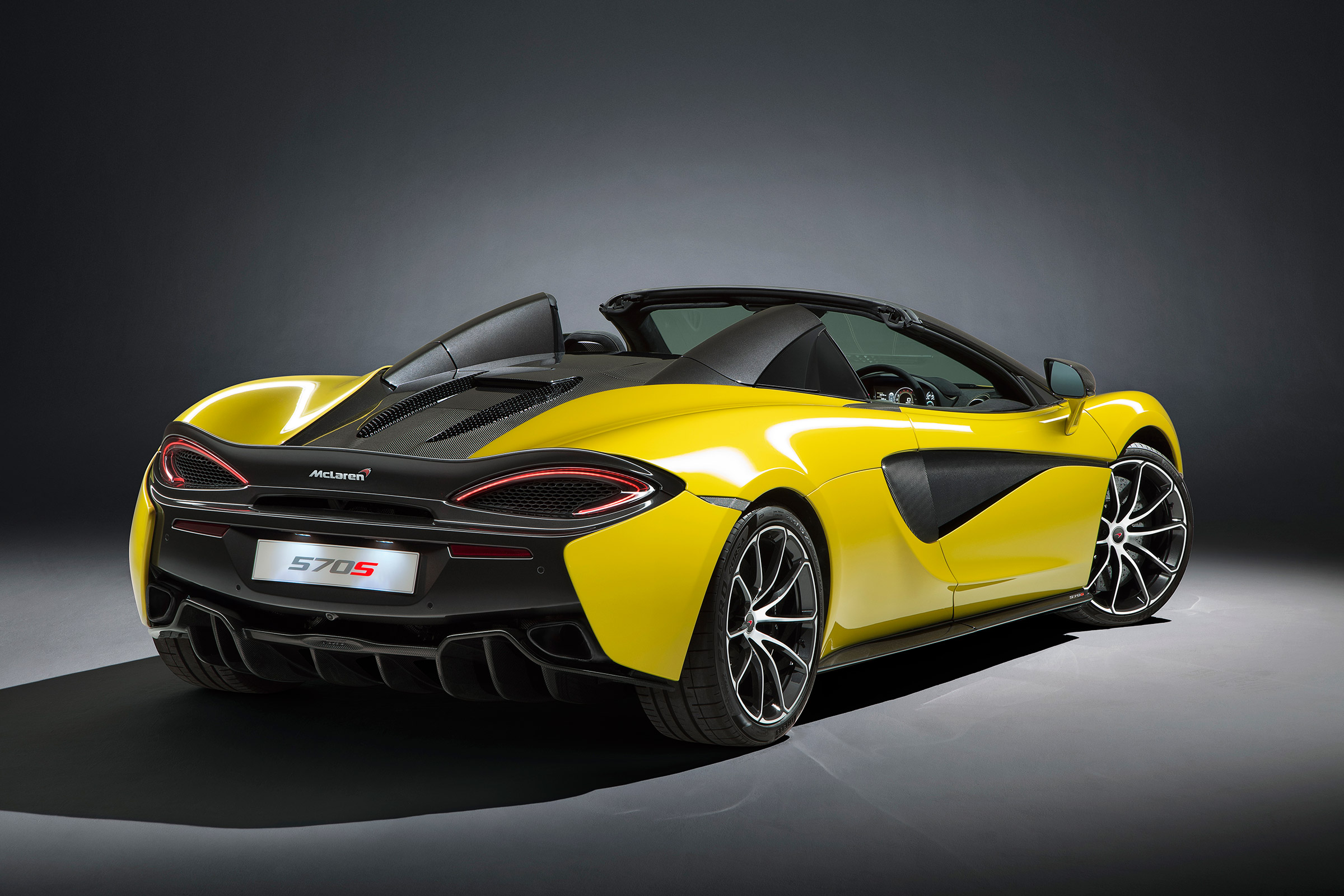 McLaren 570S Spider - rear