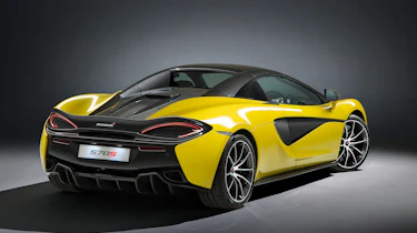 McLaren 570S Spider - rear roof closed
