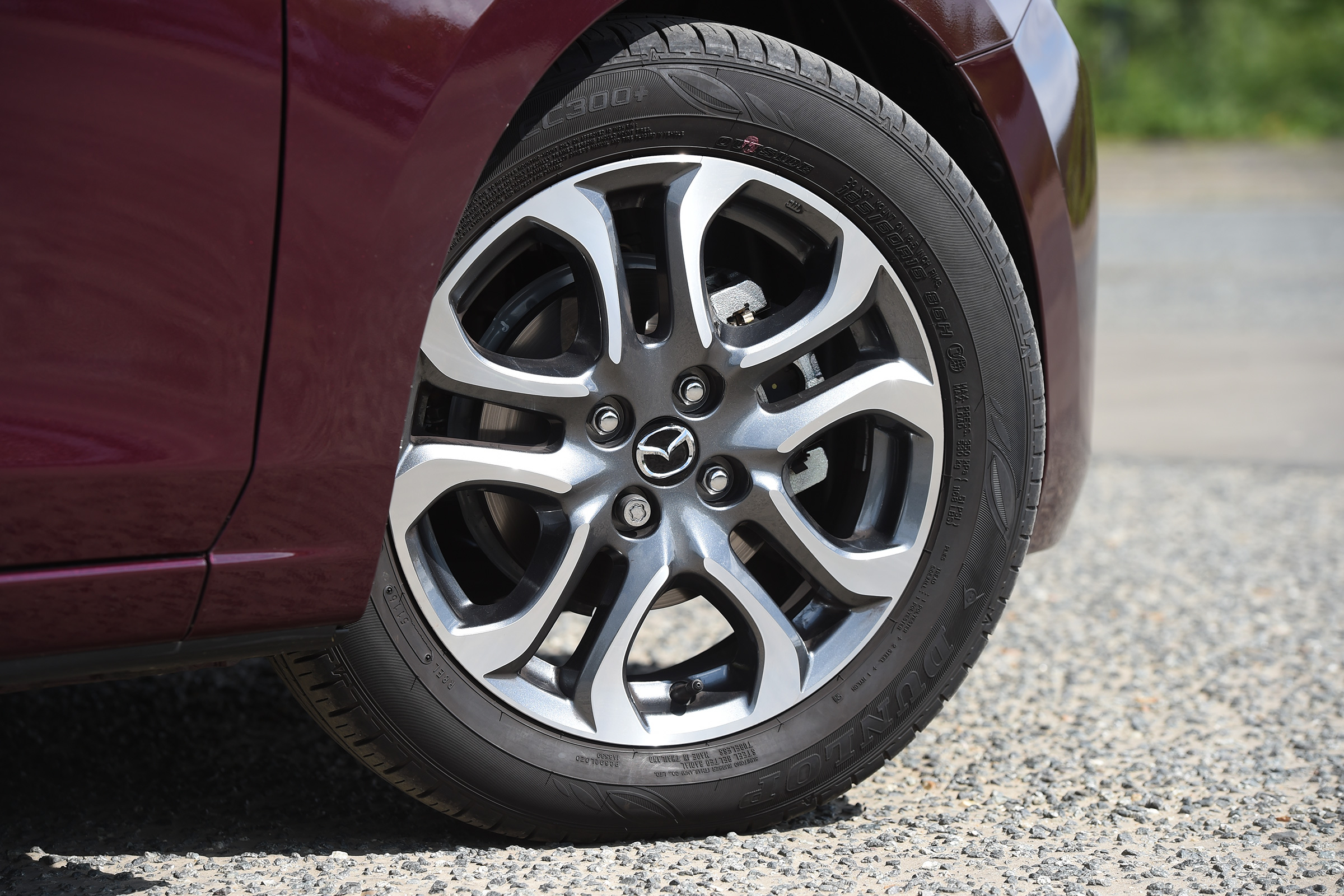 Mazda 2 - wheel