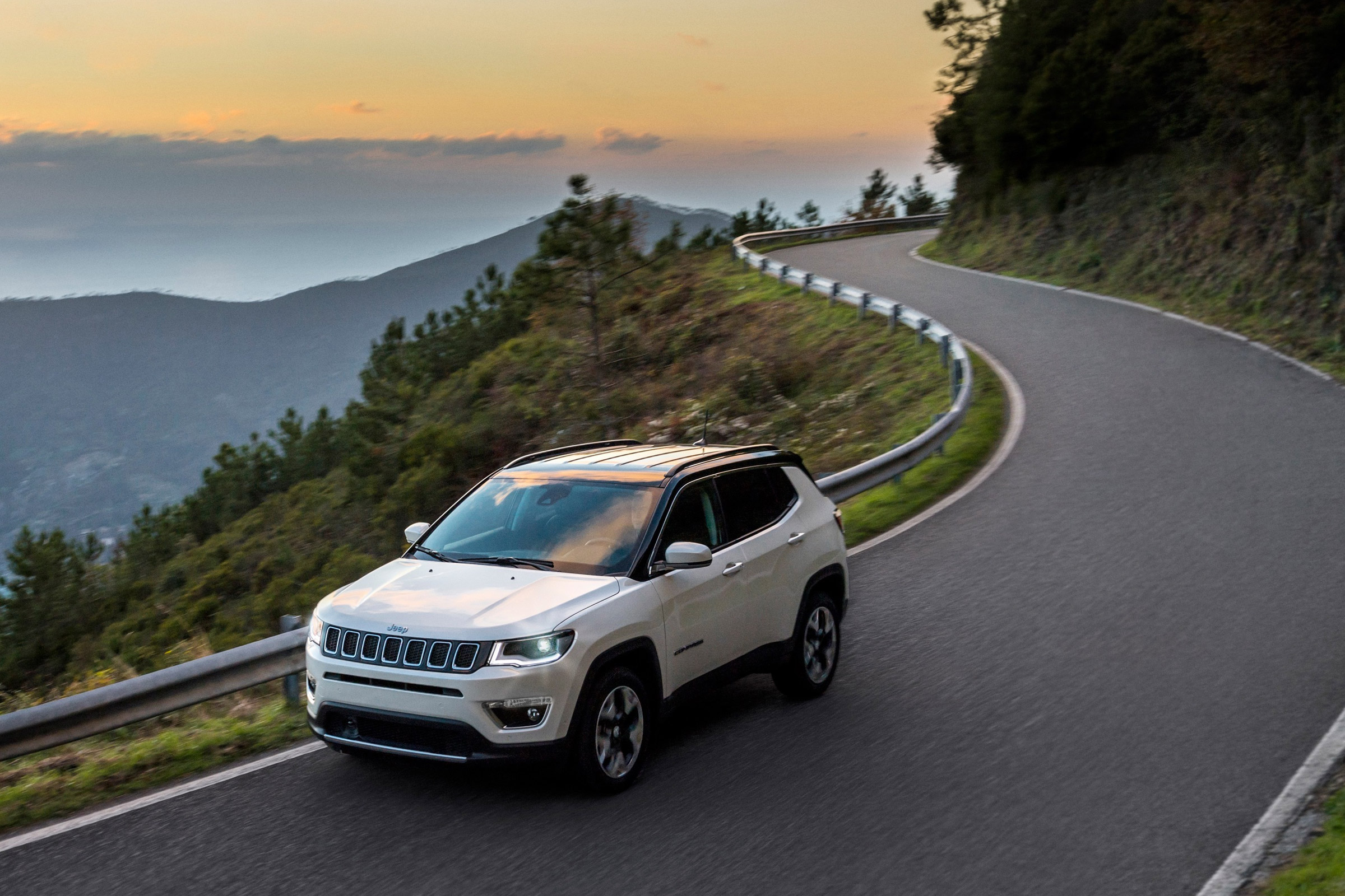 2017 Jeep Compass - driving wide image