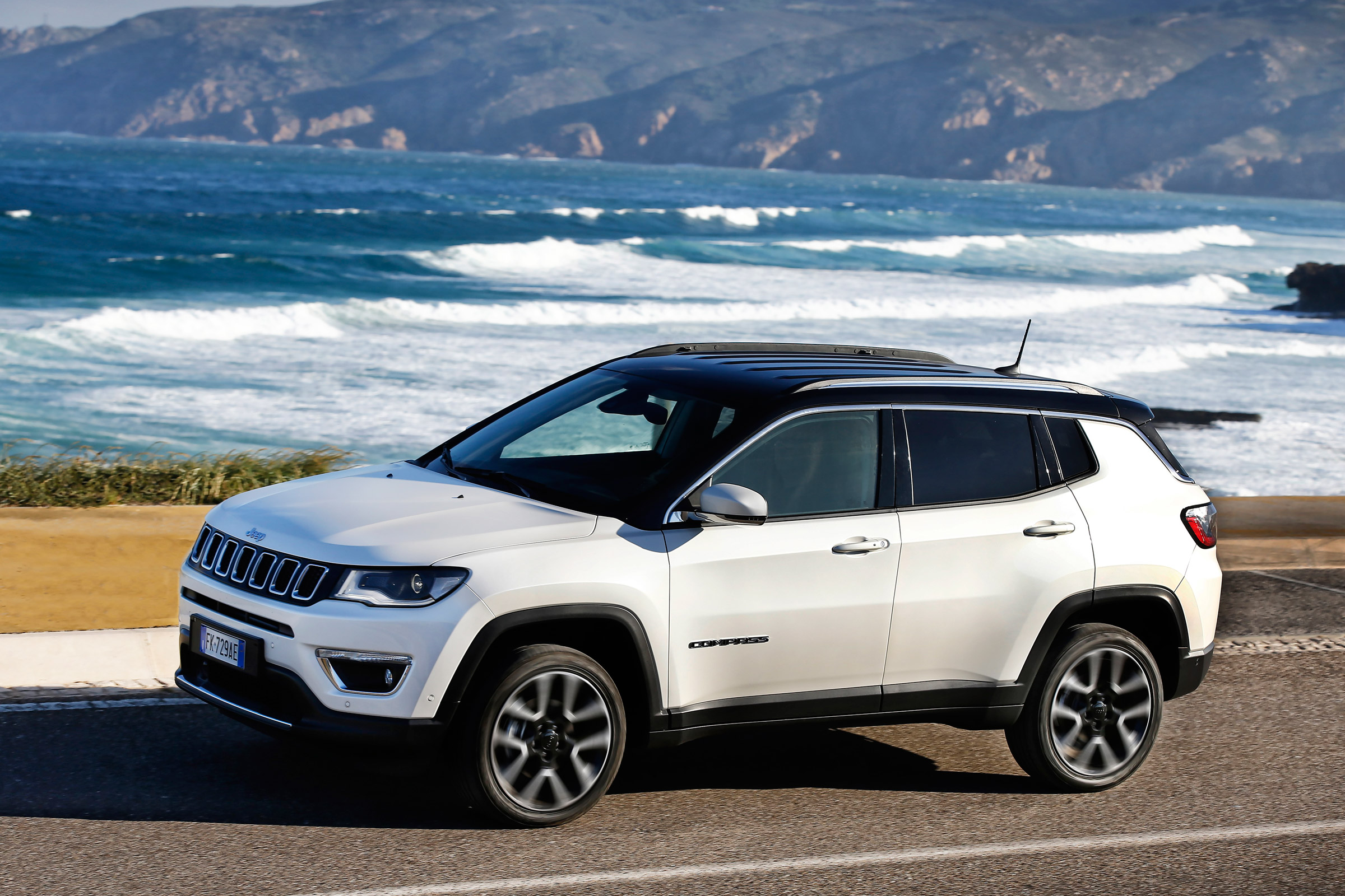 2017 Jeep Compass - drive
