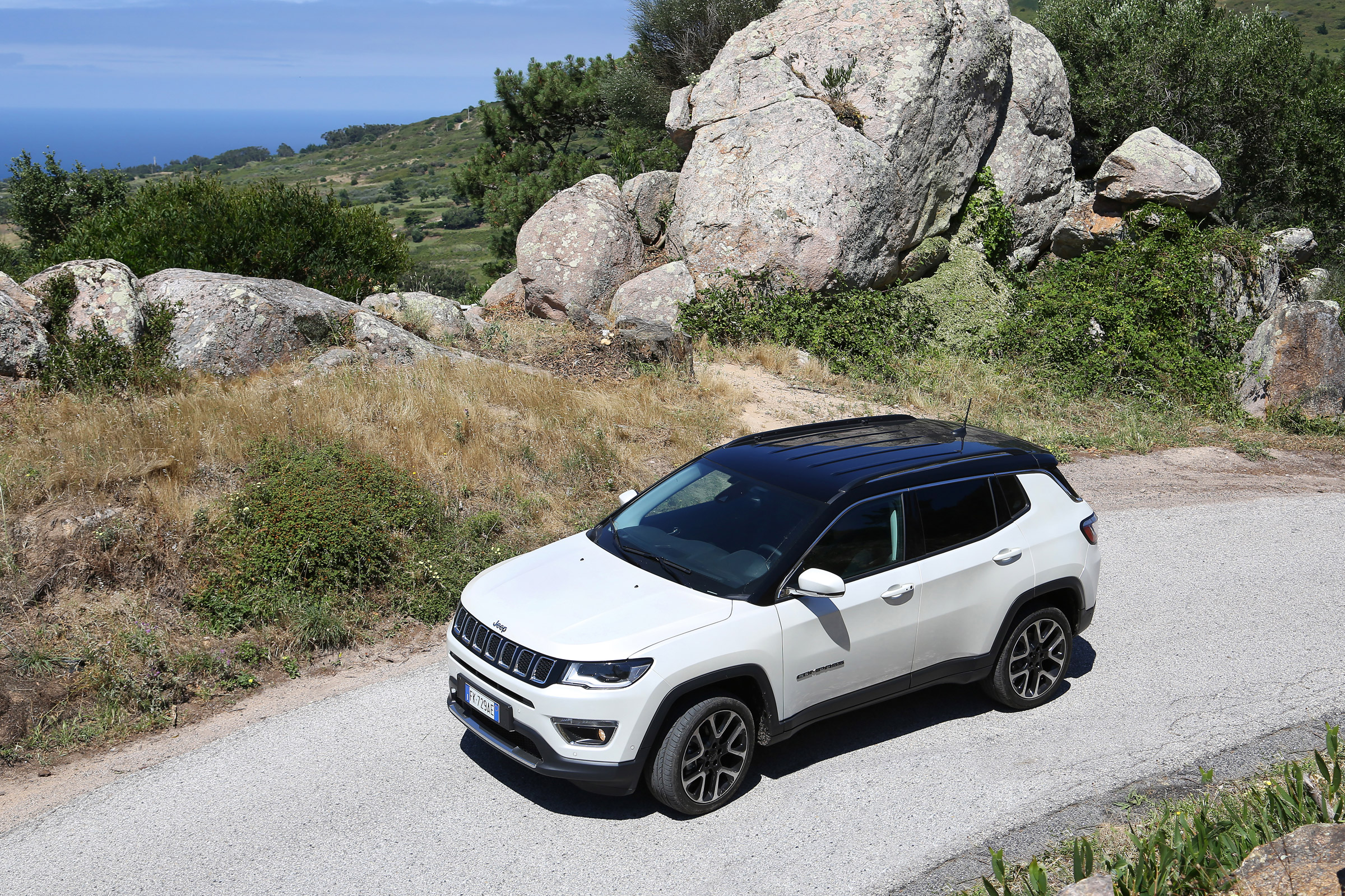 2017 Jeep Compass - static above