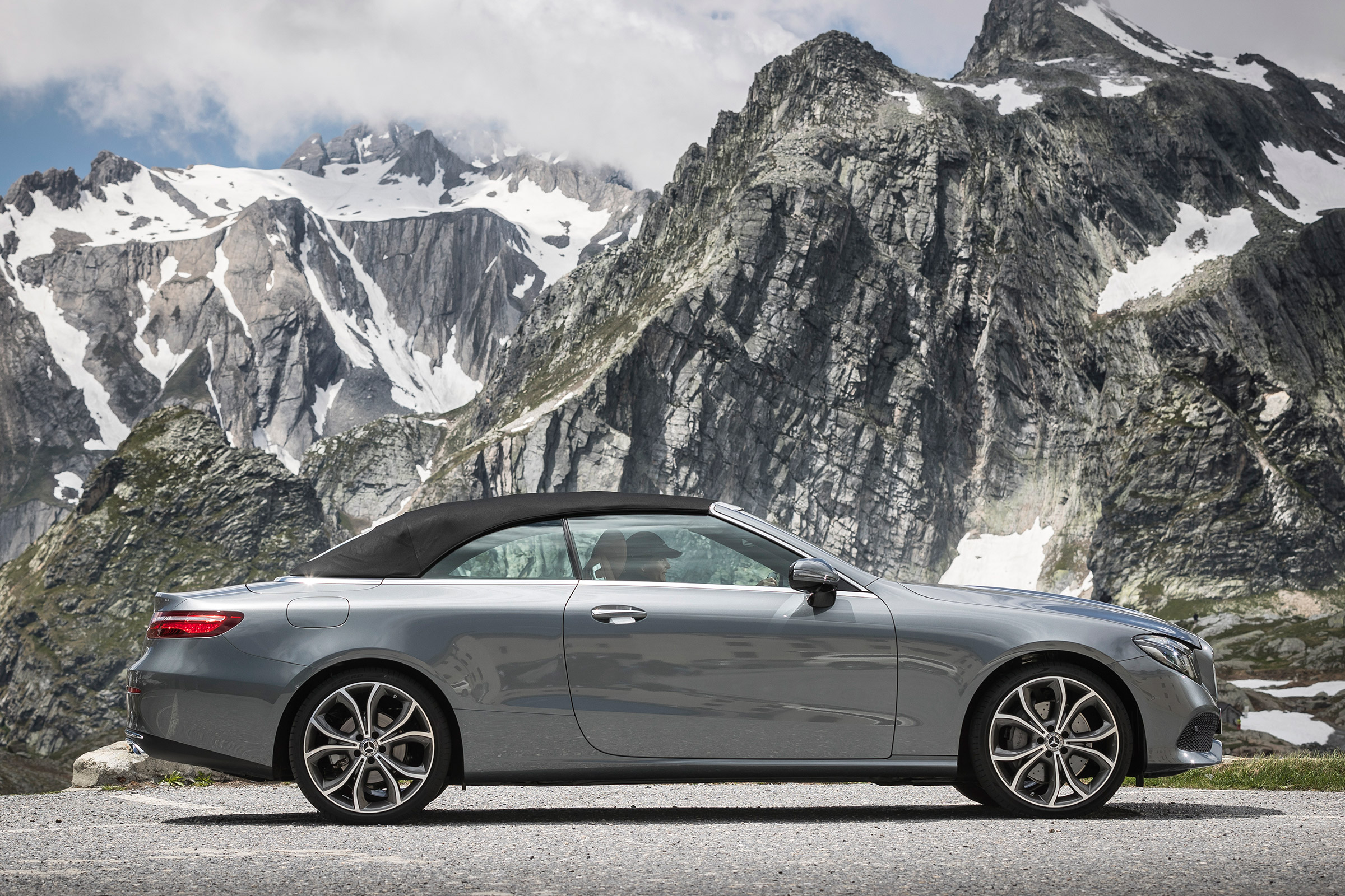Mercedes E-Class Cabriolet - roof closed