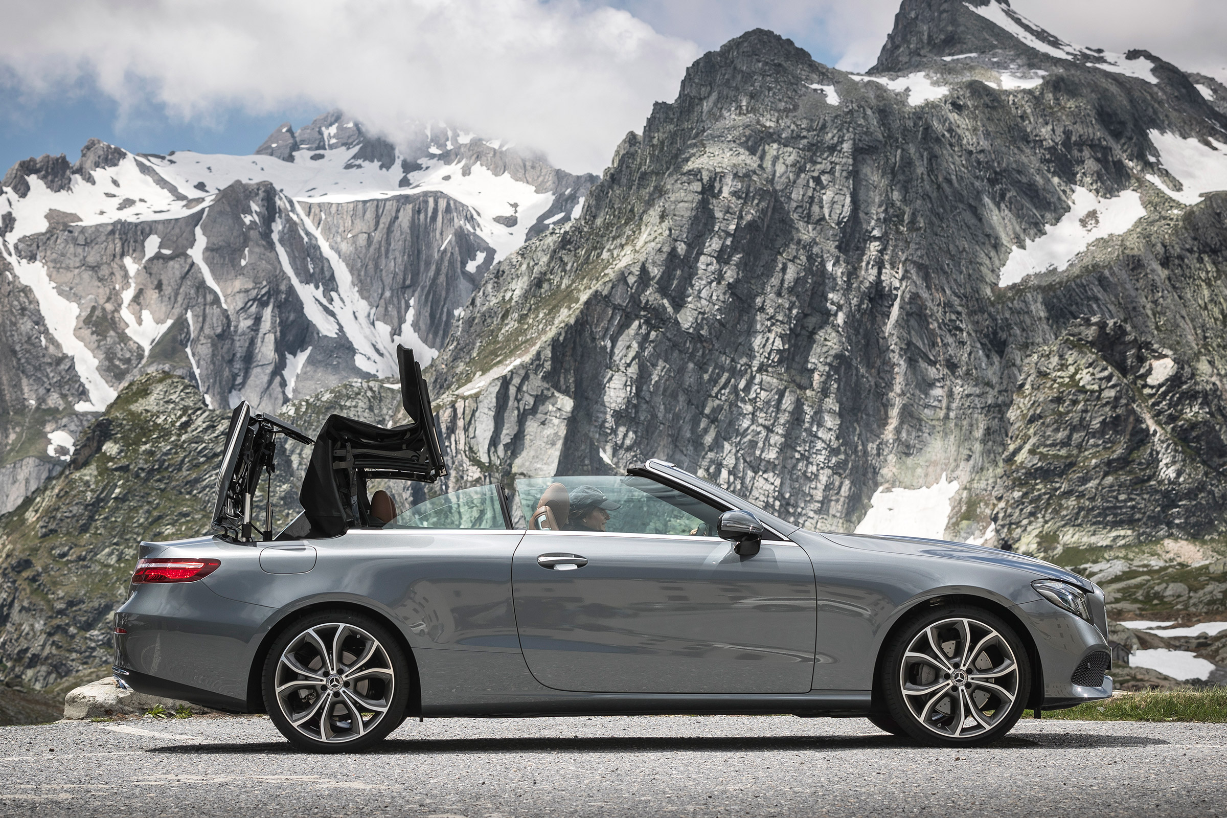 Mercedes E-Class Cabriolet - roof closing