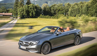 Mercedes E-Class Cabriolet - front action