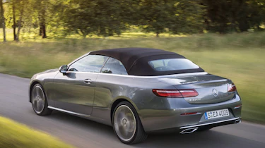 Mercedes E-Class Cabriolet - action roof closed