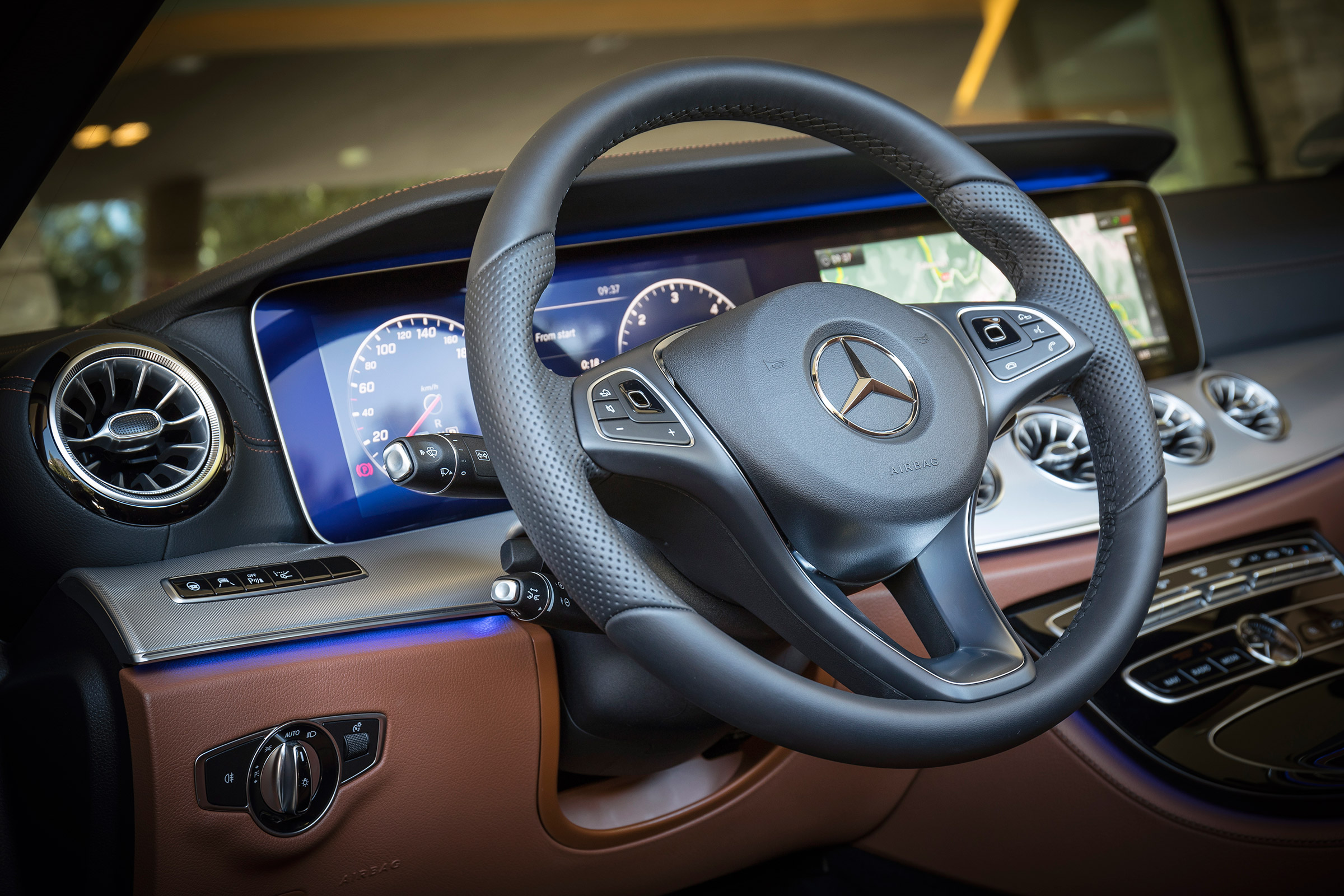 Mercedes E-Class Cabriolet - steering wheel