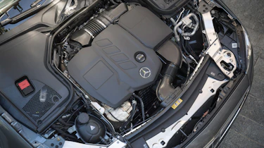 Mercedes E-Class Cabriolet - engine