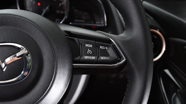 Mazda 2 - steering wheel