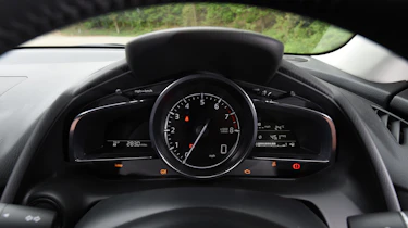 Mazda 2 - dashboard