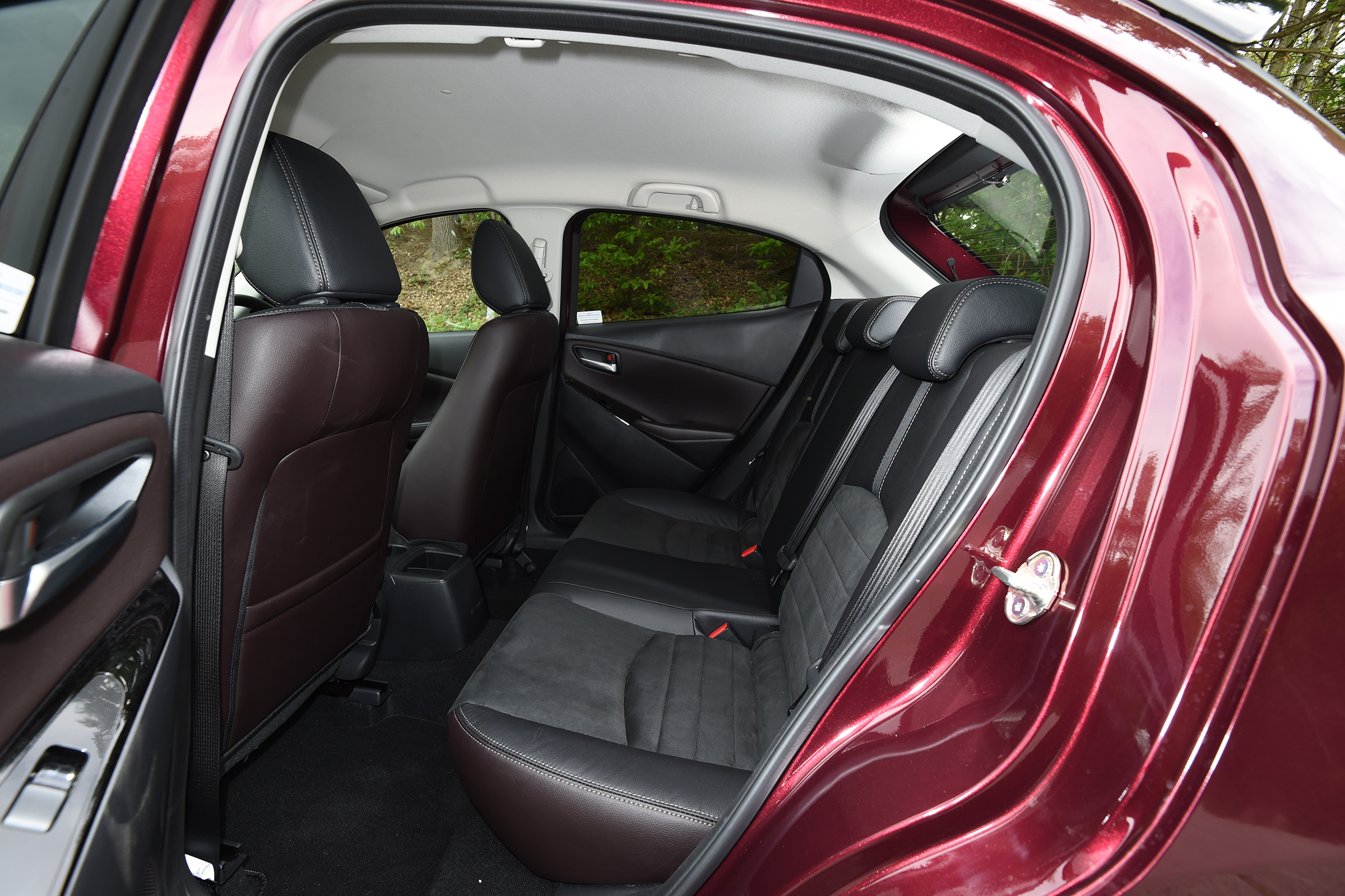 Mazda 2 - rear seats