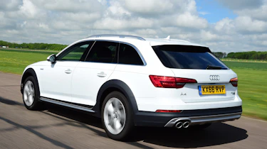 Audi A4 Allroad - rear
