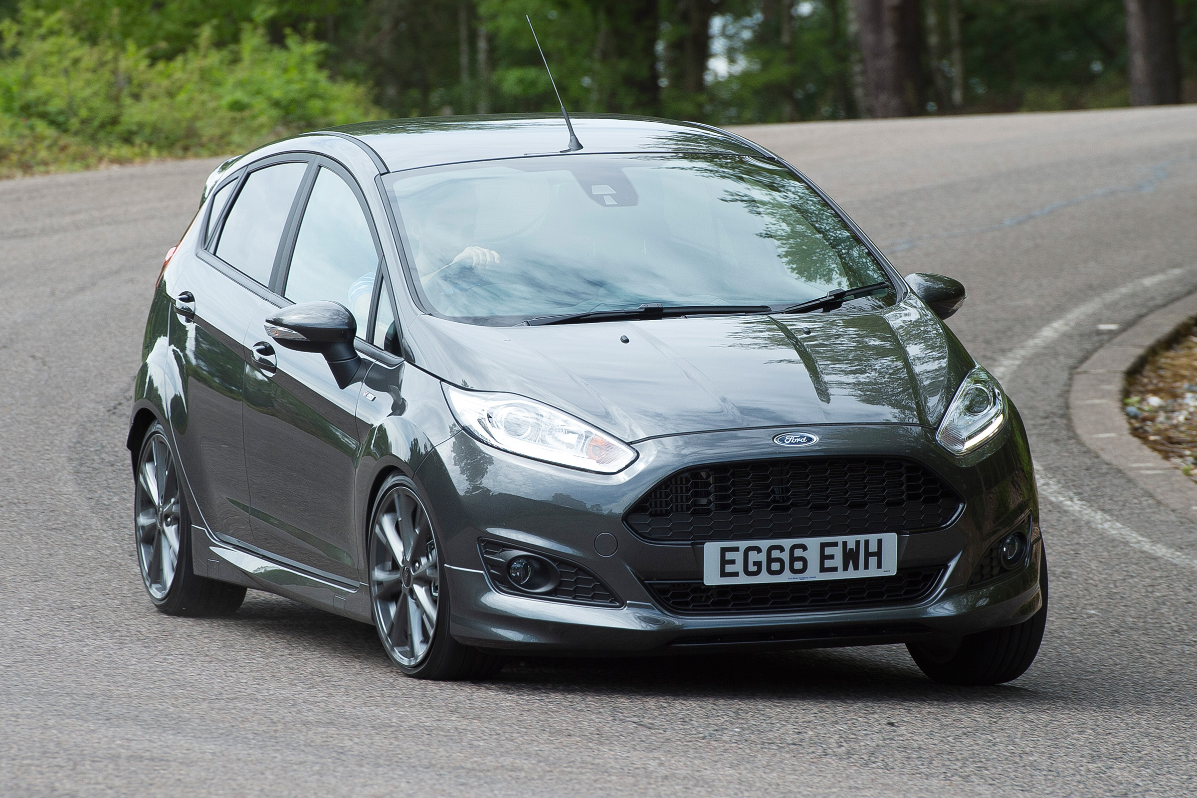 Ford Fiesta - front