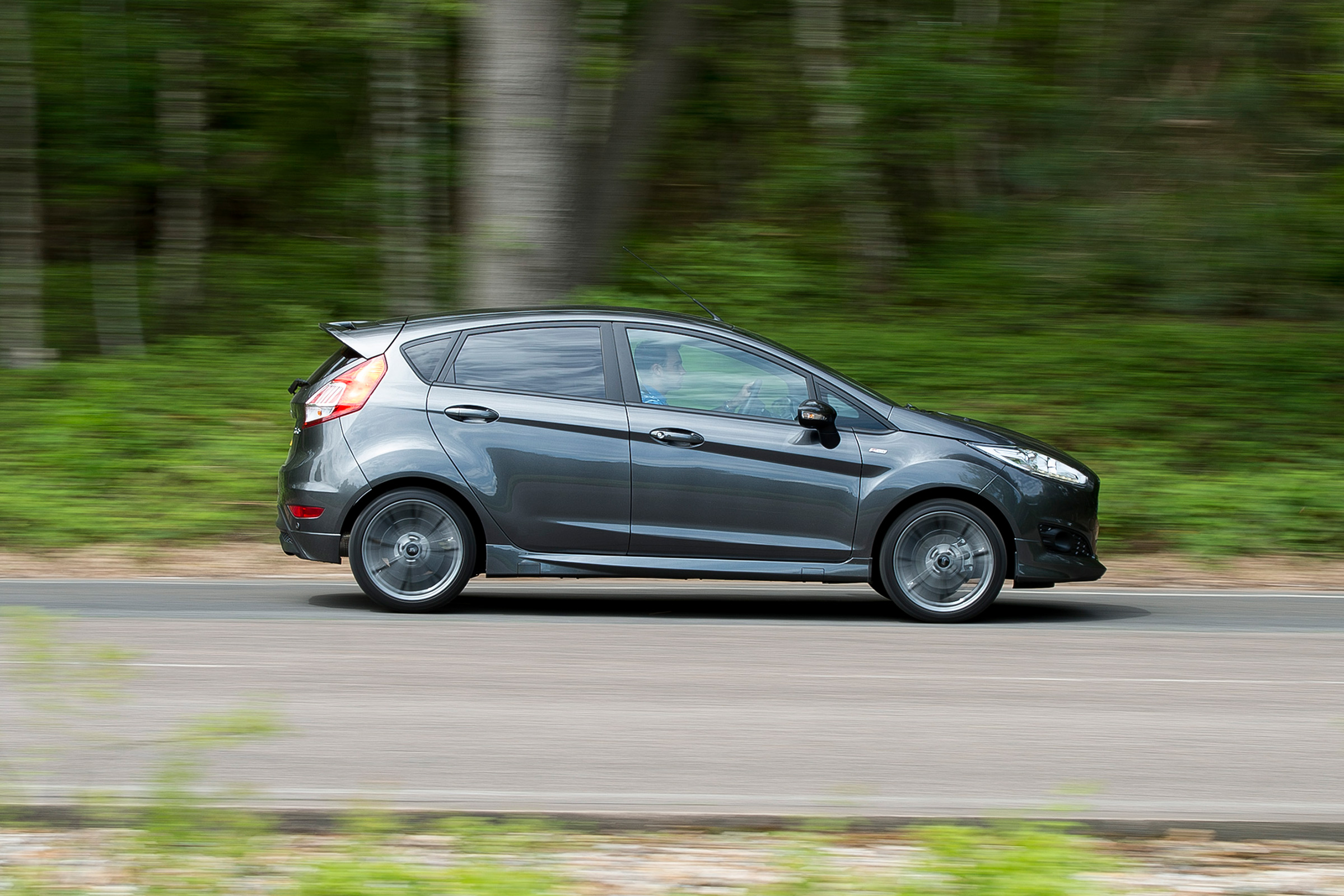Ford Fiesta - side