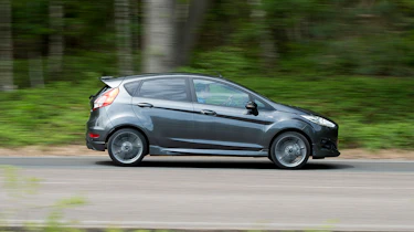 Ford Fiesta - side