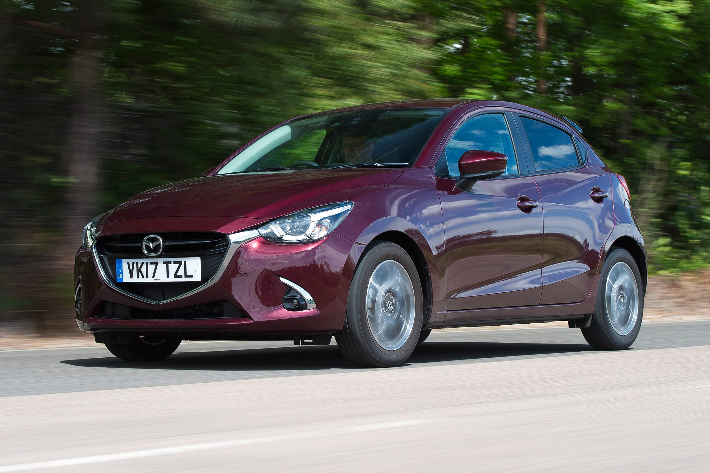 Mazda 2 - front