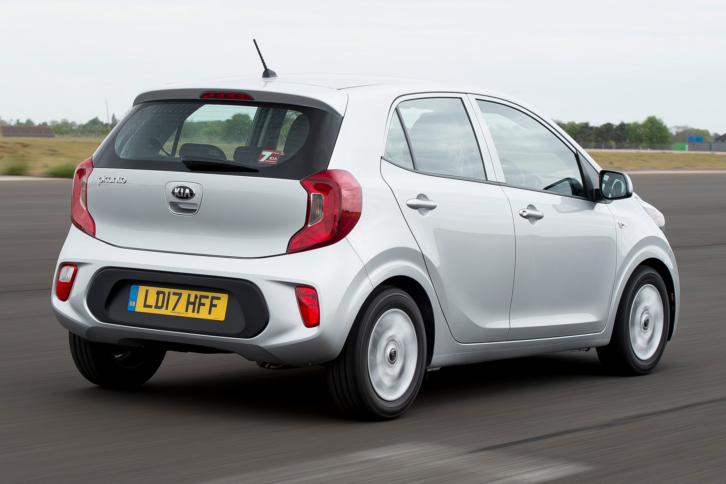 Kia Picanto vs Volkswagen up! vs Hyundai i10