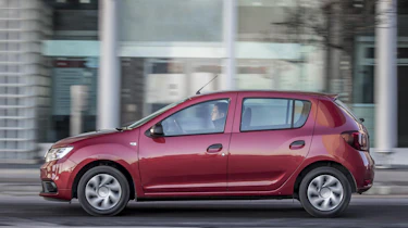 Dacia Sandero SCe 75 Ambiance - side