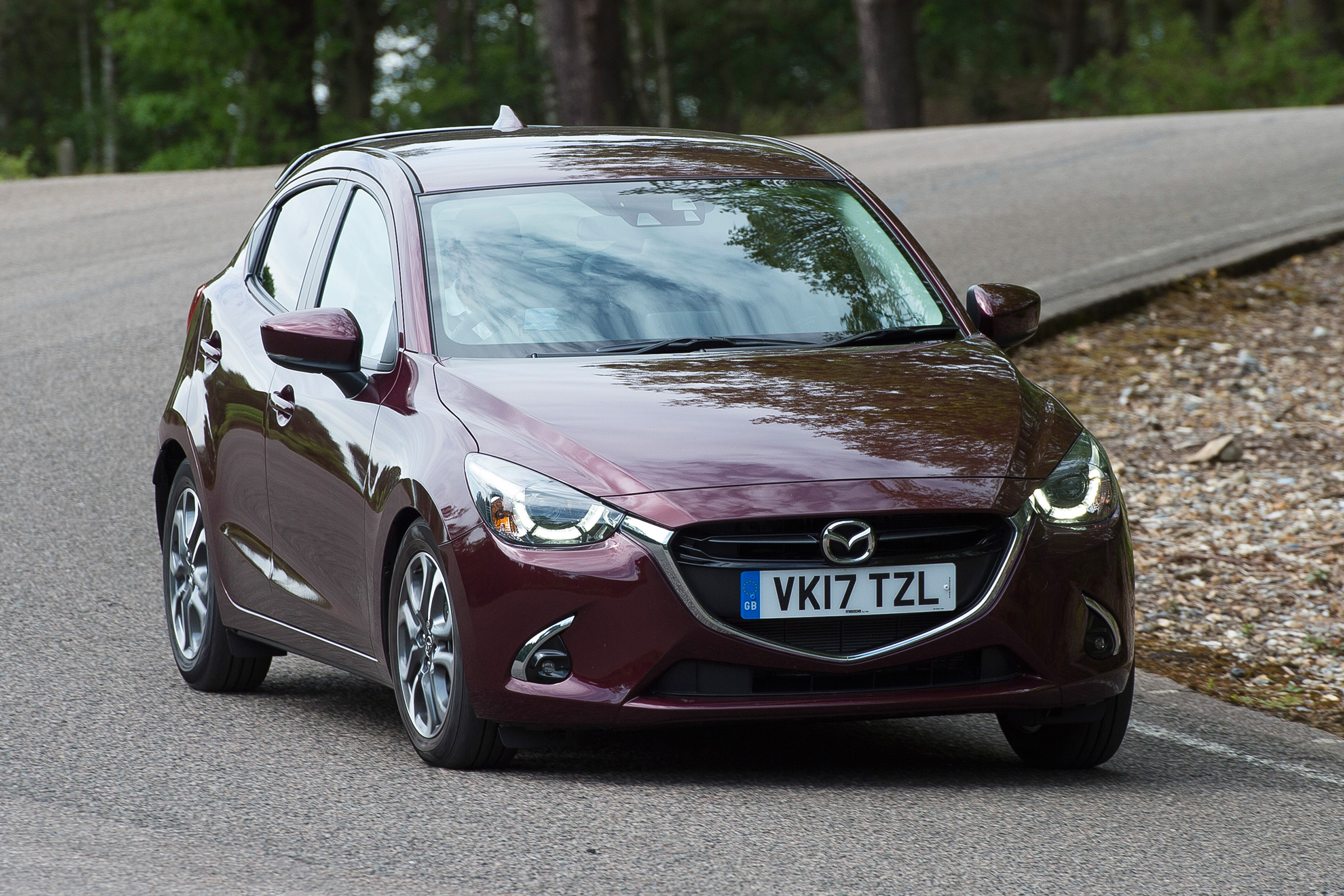 Mazda 2 - front