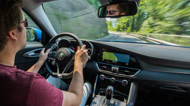 Alfa Romeo Giulia Veloce - interior