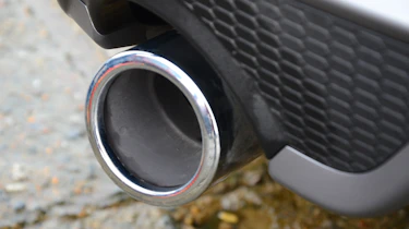 Volvo V40 - exhaust
