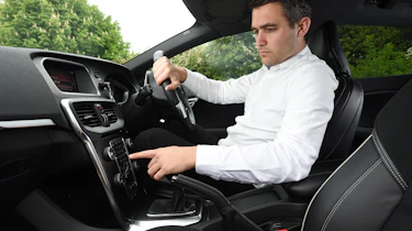 Volvo V40 - interior