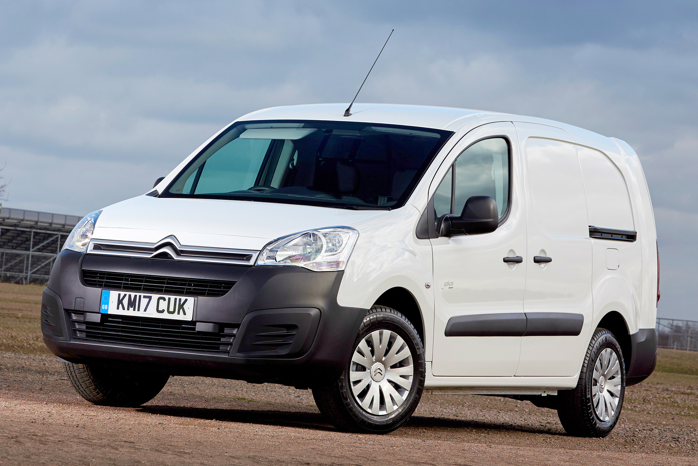 Citroen Berlingo Electric L2  - front