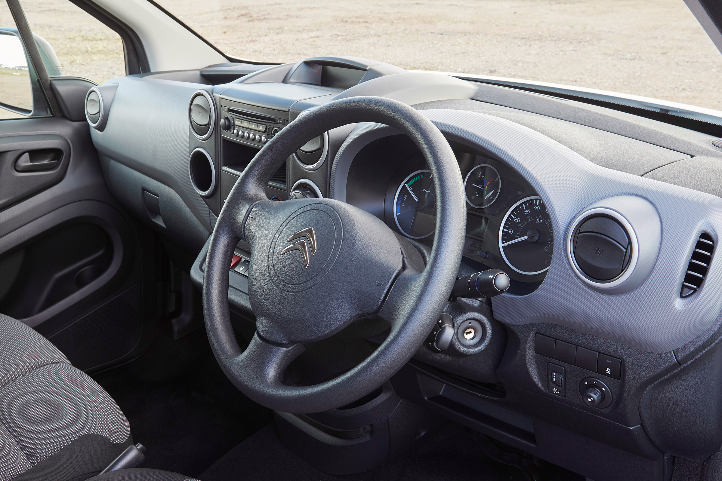 Citroen Berlingo Electric L2  - dash