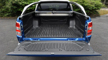 Mitsubishi L200 - load bay