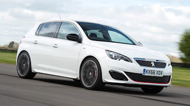 Peugeot 308 GTi - front