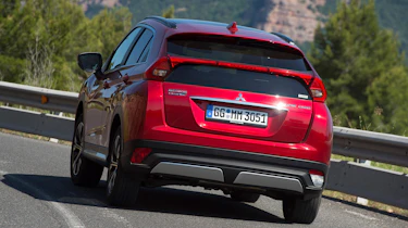 Mitsubishi Eclipse Cross - rear cornering