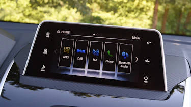Mitsubishi Eclipse Cross - infotainment screen