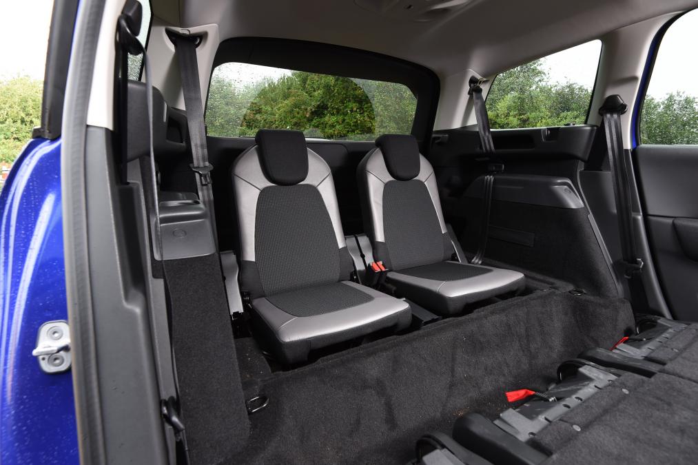 Citroen Grand C4 Picasso - back seats