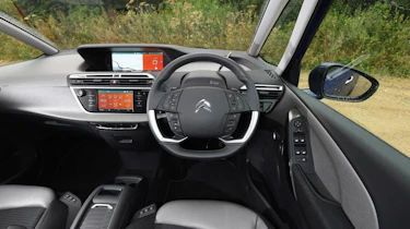 Citroen Grand C4 Picasso - dash