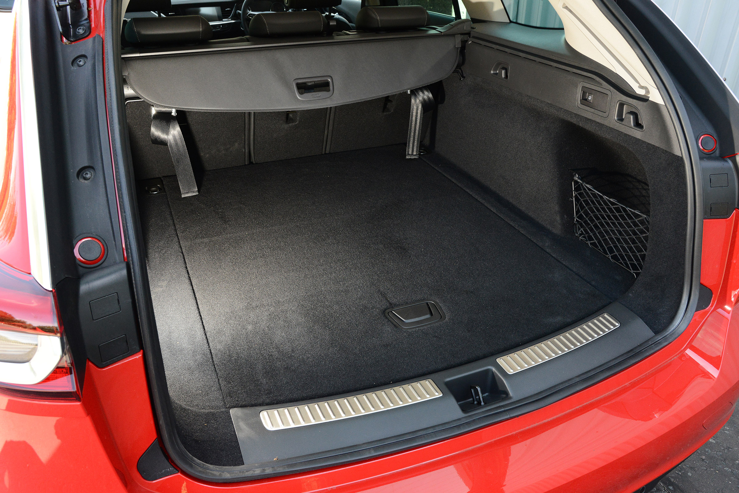 Vauxhall Insignia Sports Tourer - boot
